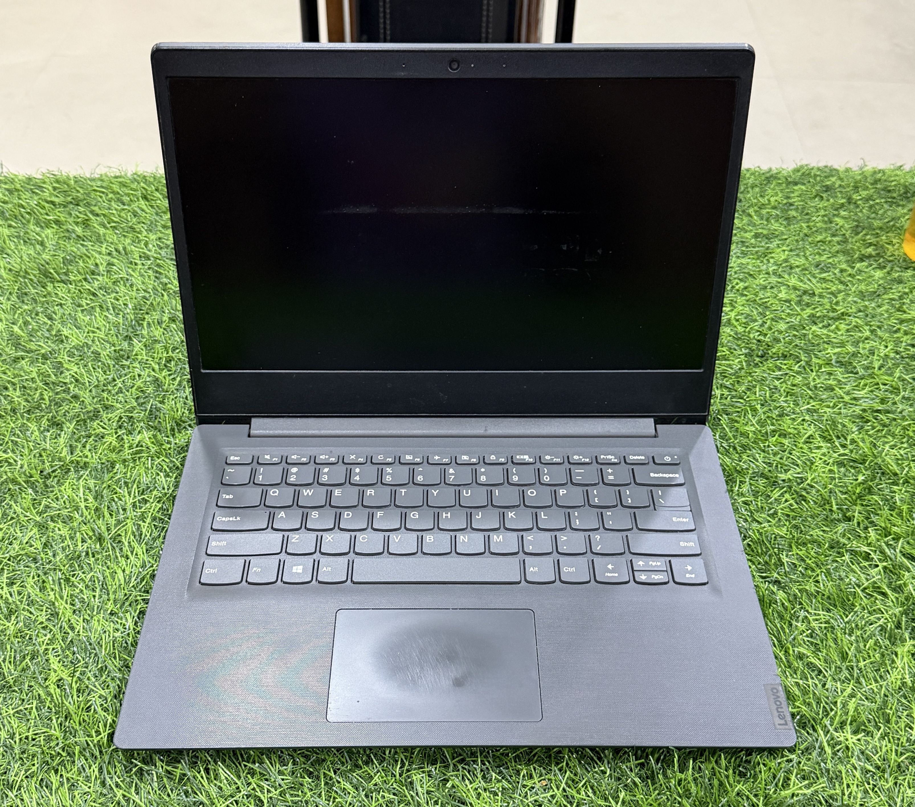 LENOVO 81W8