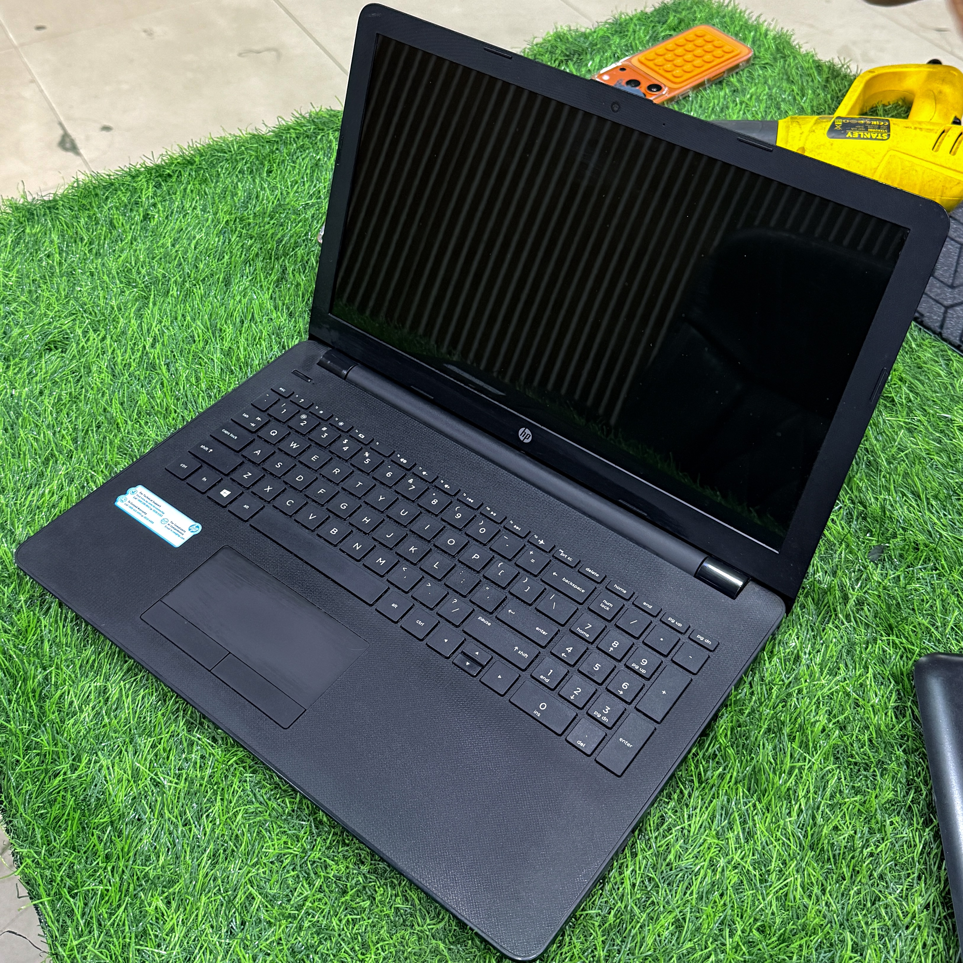 HP 15-bw