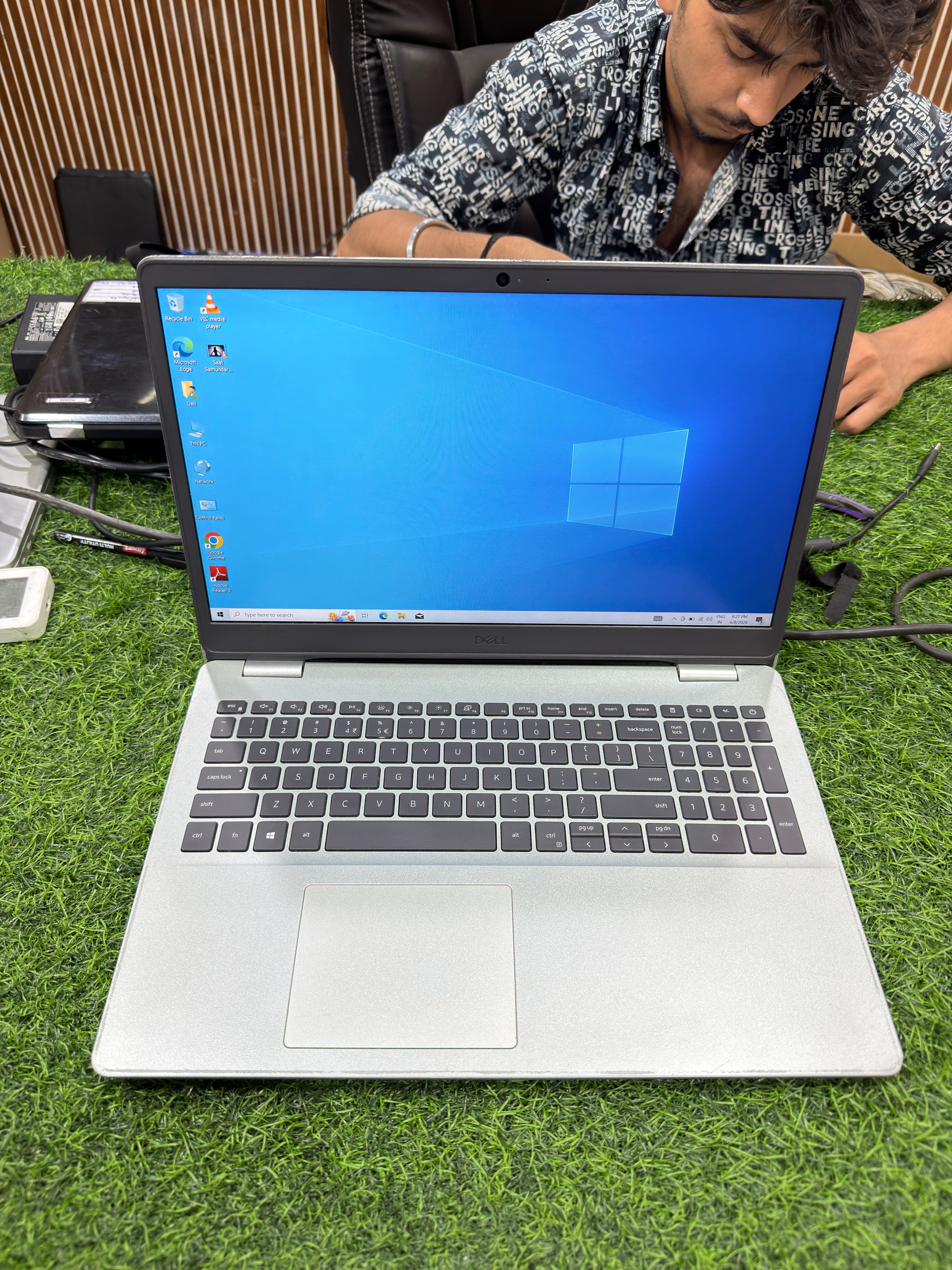 DELL DELL INSPIRON 3501