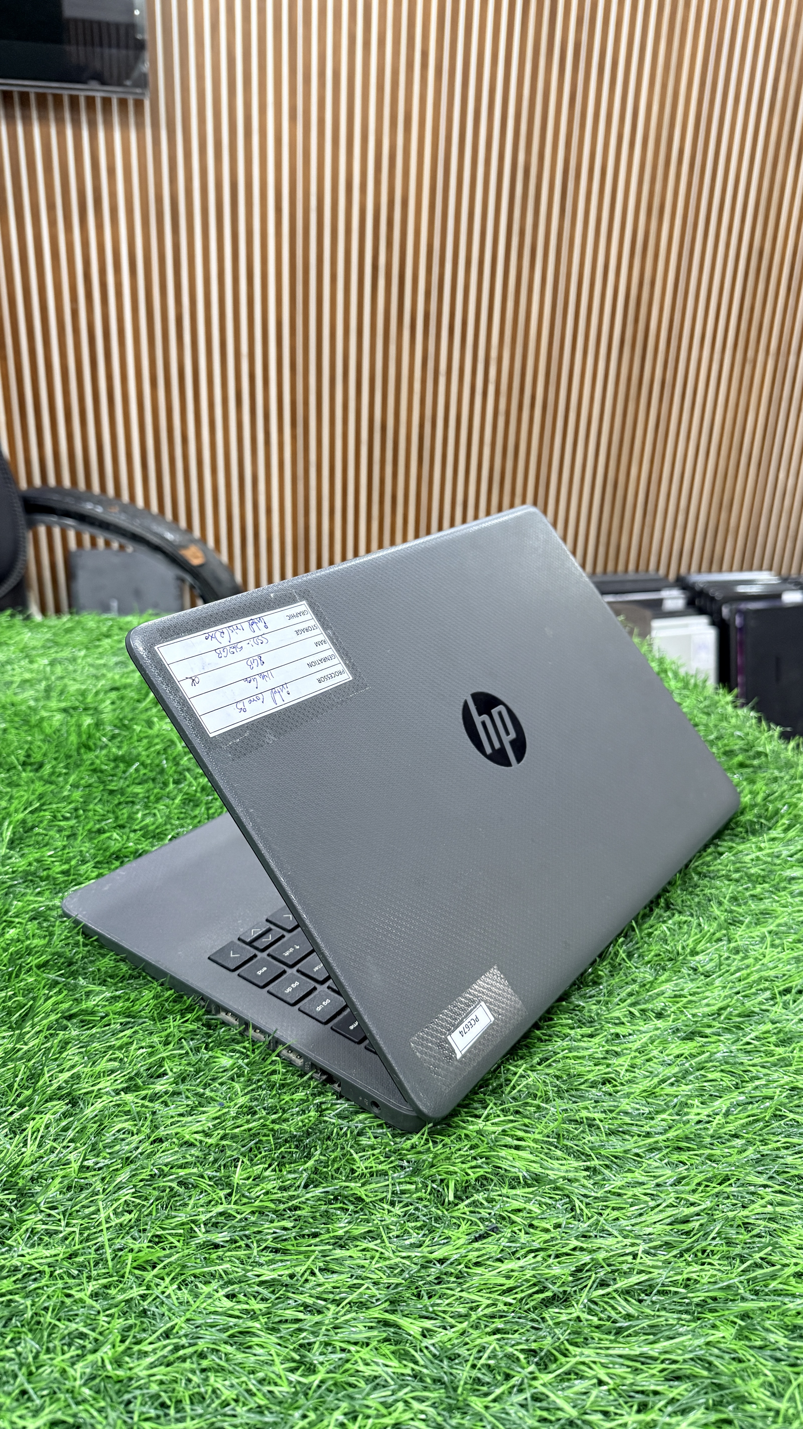 HP 240 G8